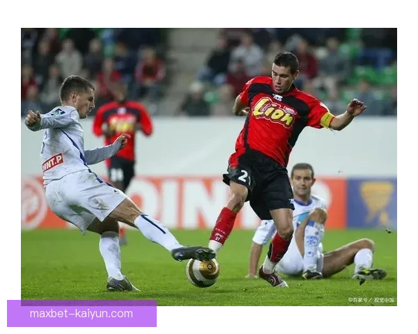 法比尼奥在赛季中的表现稳健，持续提升球队中场控制力。